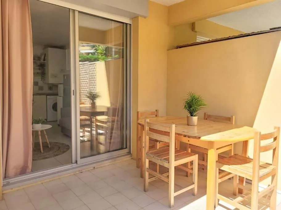 アパート Appartement 5 Couchages + Jardin A 150M Des Plages Saint-Raphaël